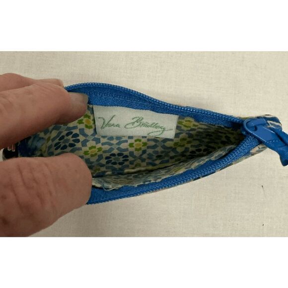 Vera Bradley Capri Blue Card and ID holder with key ring - Picture 2 of 3
